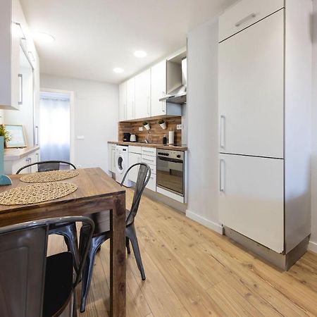 Апартаменти Bravissimo Eiximenis, With Beautiful Terrace And Views Жерона Екстер'єр фото